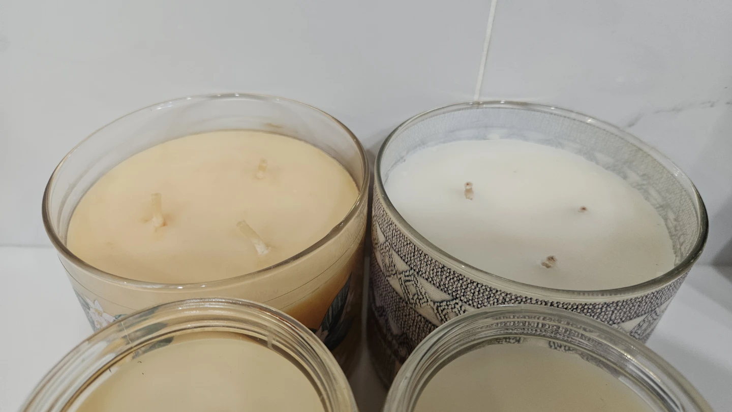 Set of 4 Bath & Body Works Candles - photo 2