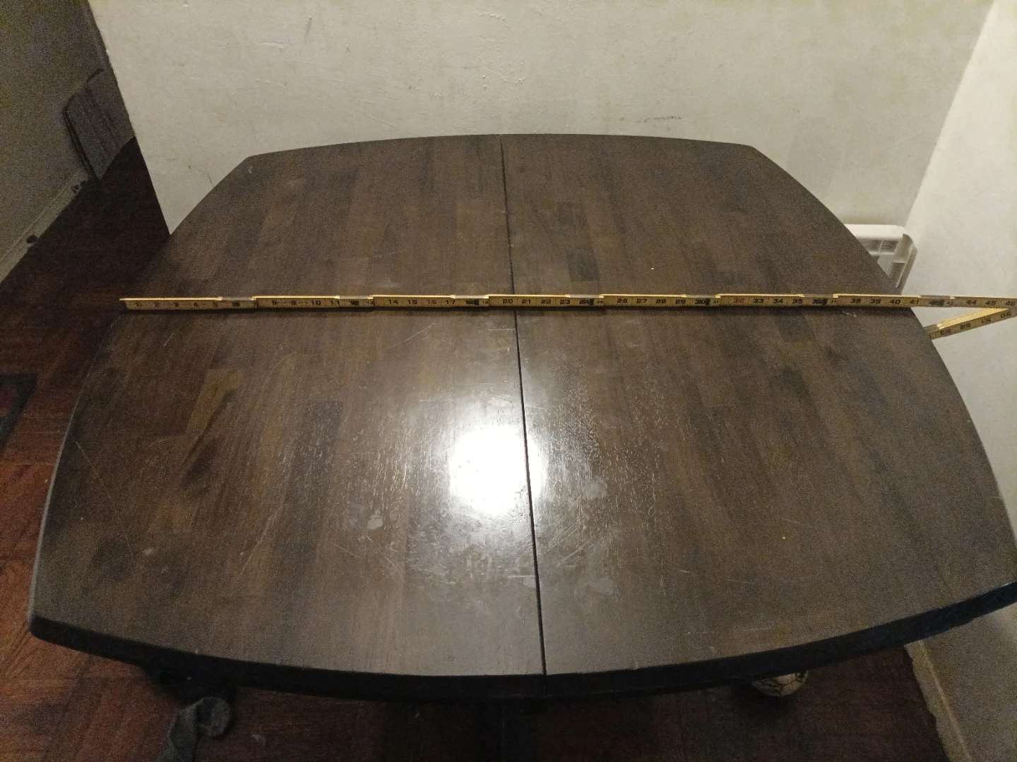 Table no chairs