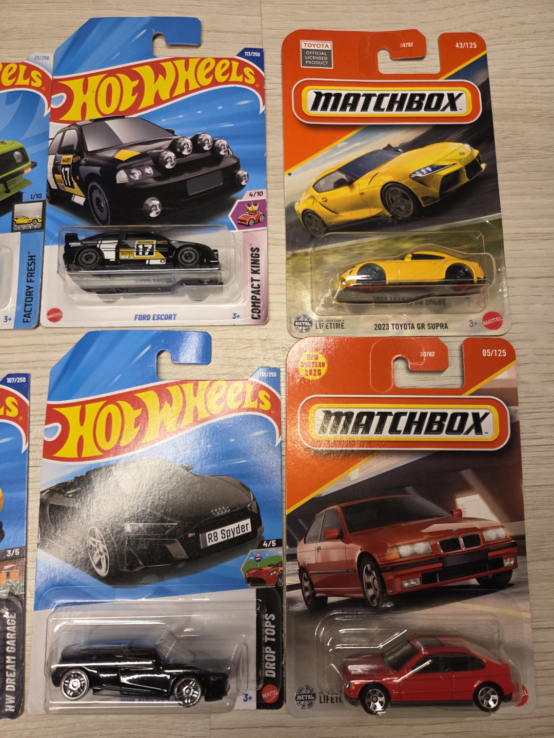 Large Collection of Hot Wheels and Matchbox Die-Cast Cars - photo 4