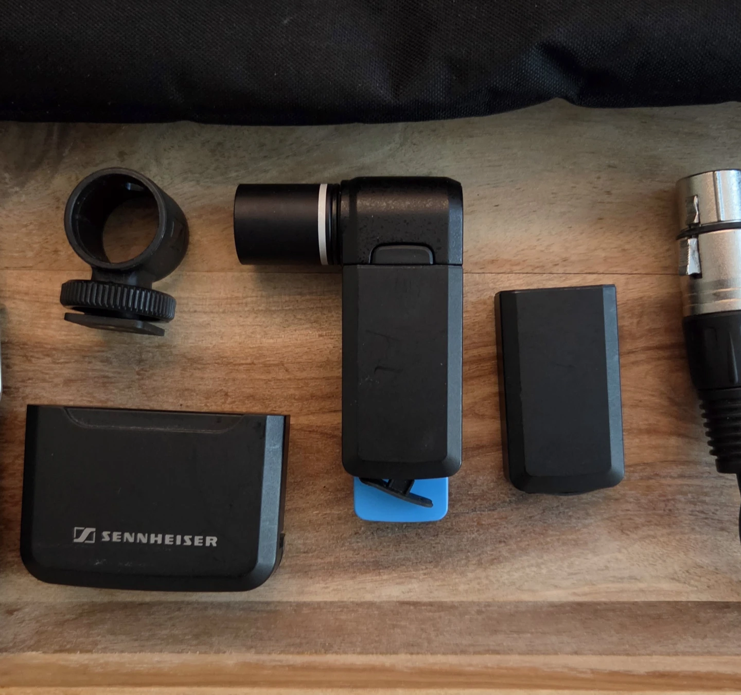 Sennheiser SK AVX Bodypack Transmitter - photo 3