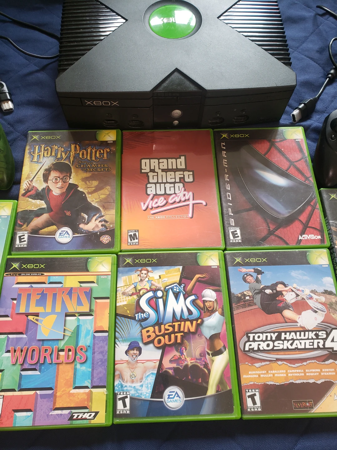 Original Xbox Console + 6 games + 2 controllers BUNDLE - photo 2