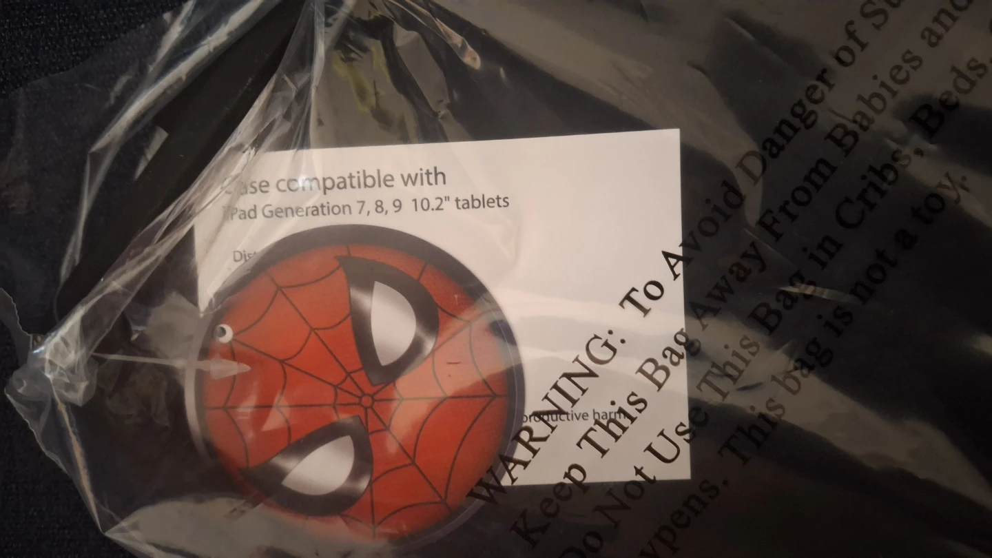 NEW Spiderman 10.2" table case - photo 3
