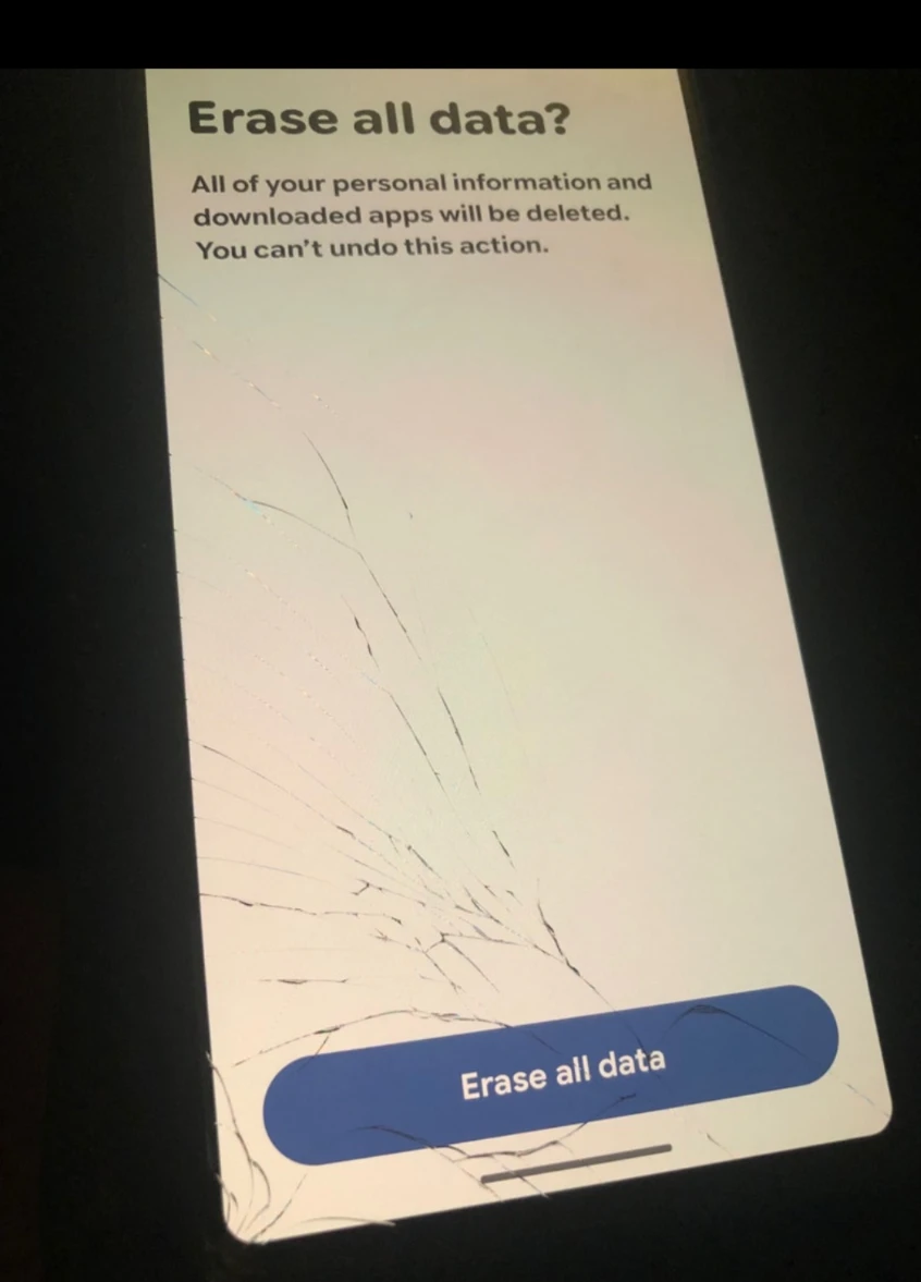 GOOGLE PIXEL 6a (Cracked Screen)