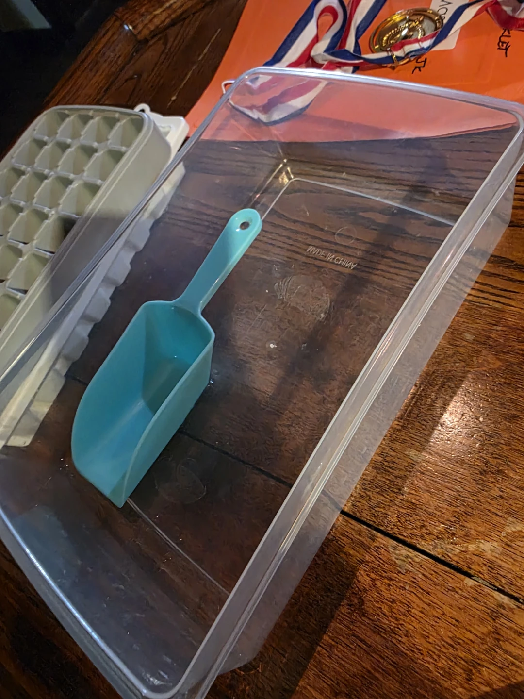 Ice Cube Tray Set with Storage Bin - photo 2