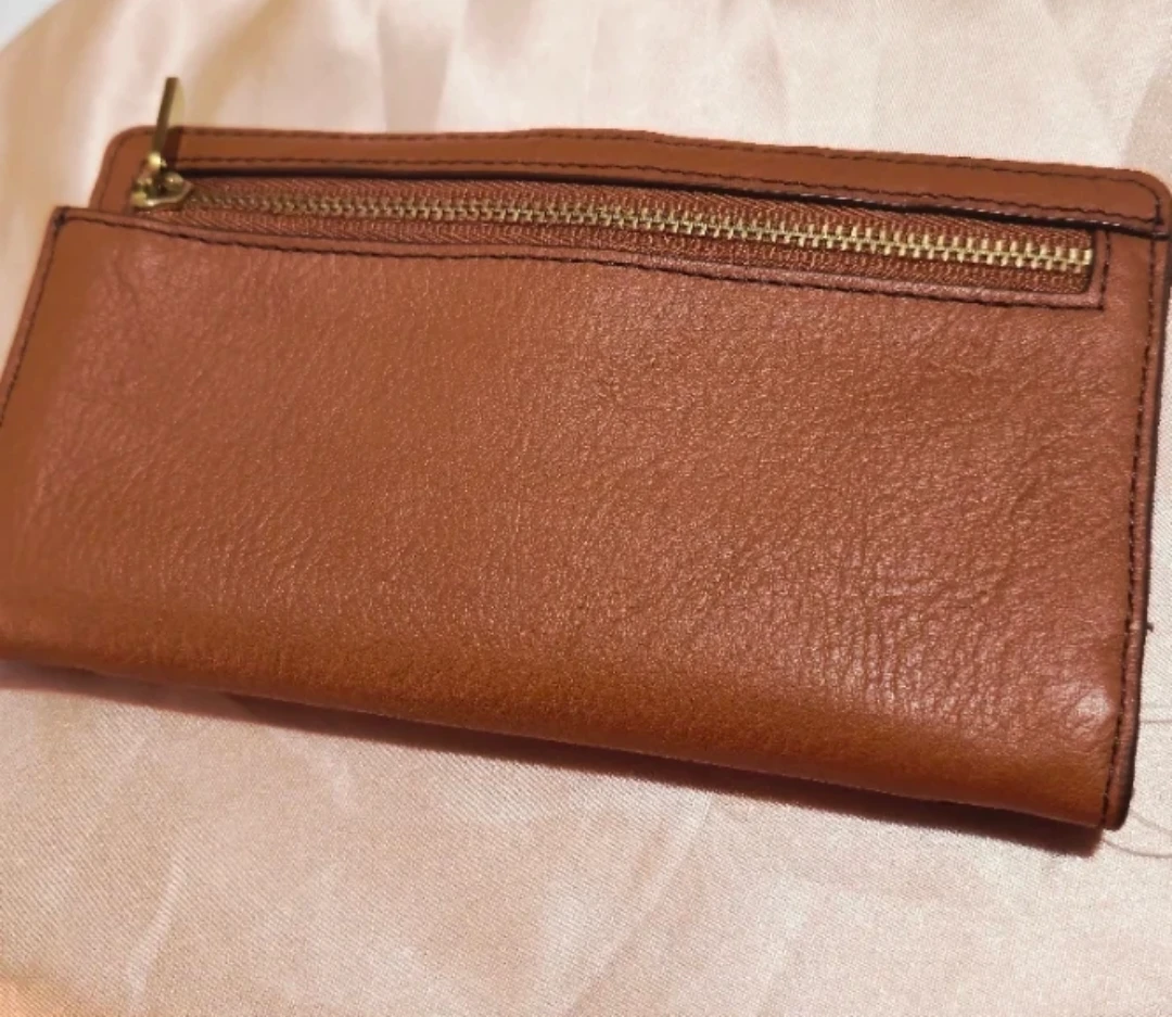 Fossil Leather and Suede Wallet - photo 4