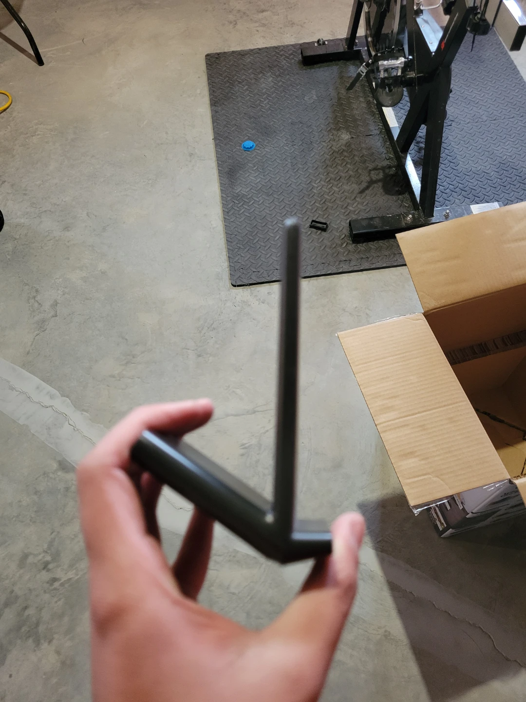 Anker wireless propped up phone charger - photo 2