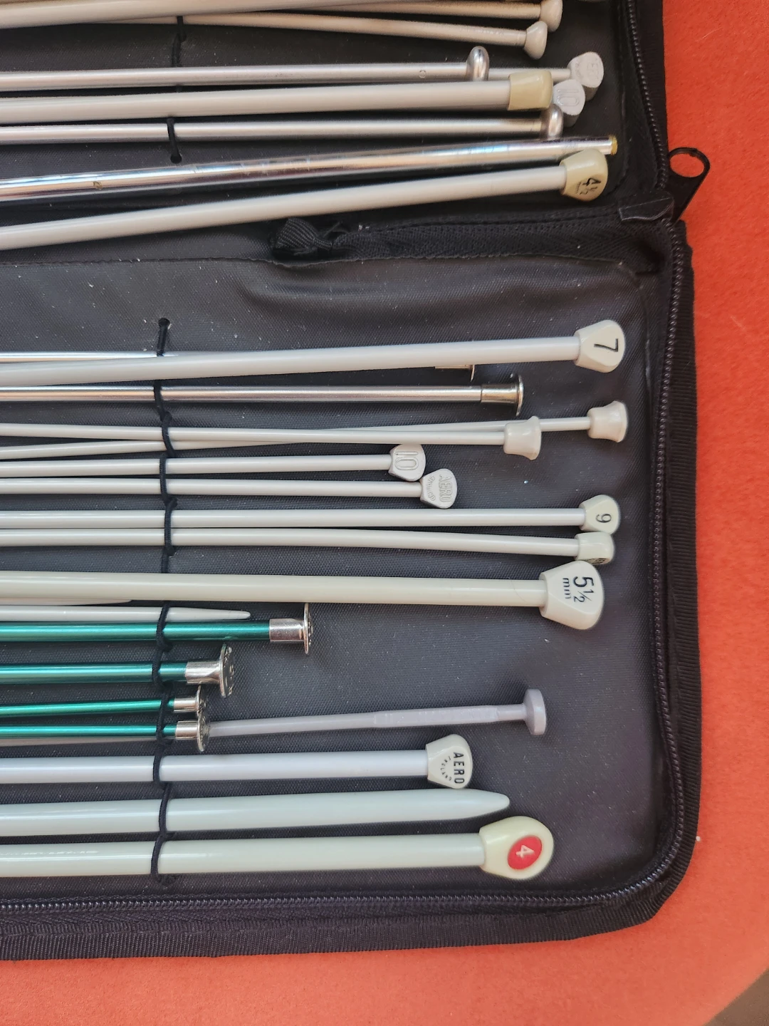 Assorted Aero Knitting Needles with Case - photo 2