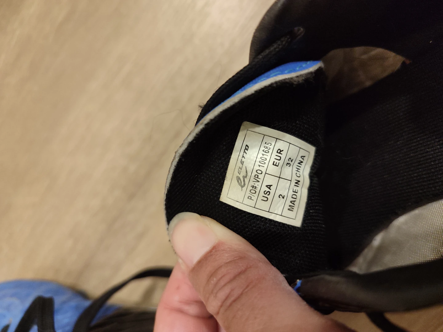Eletto Youth Soccer Cleats Blue Size 2 - photo 2