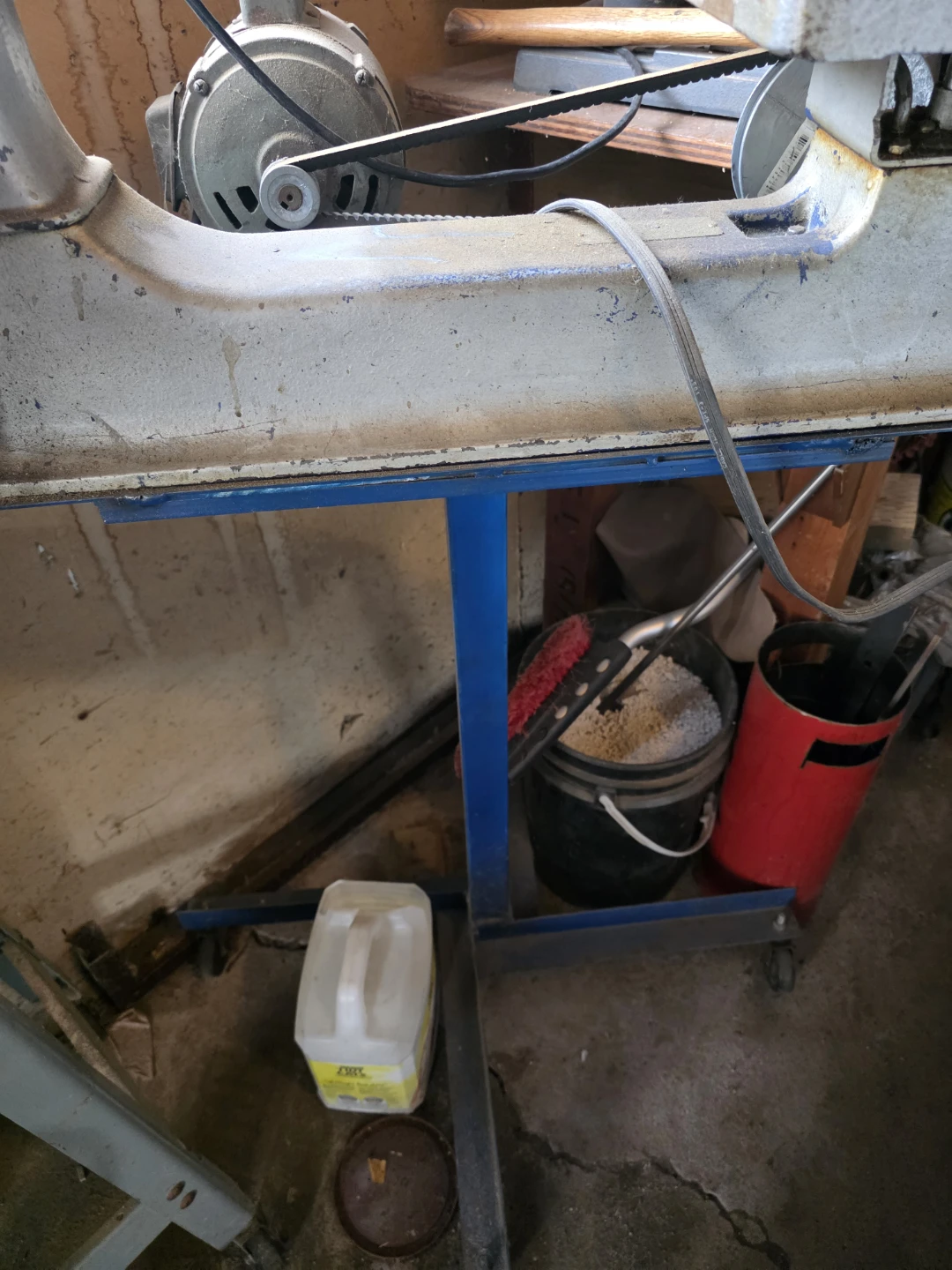Vintage Scroll Saw - photo 2