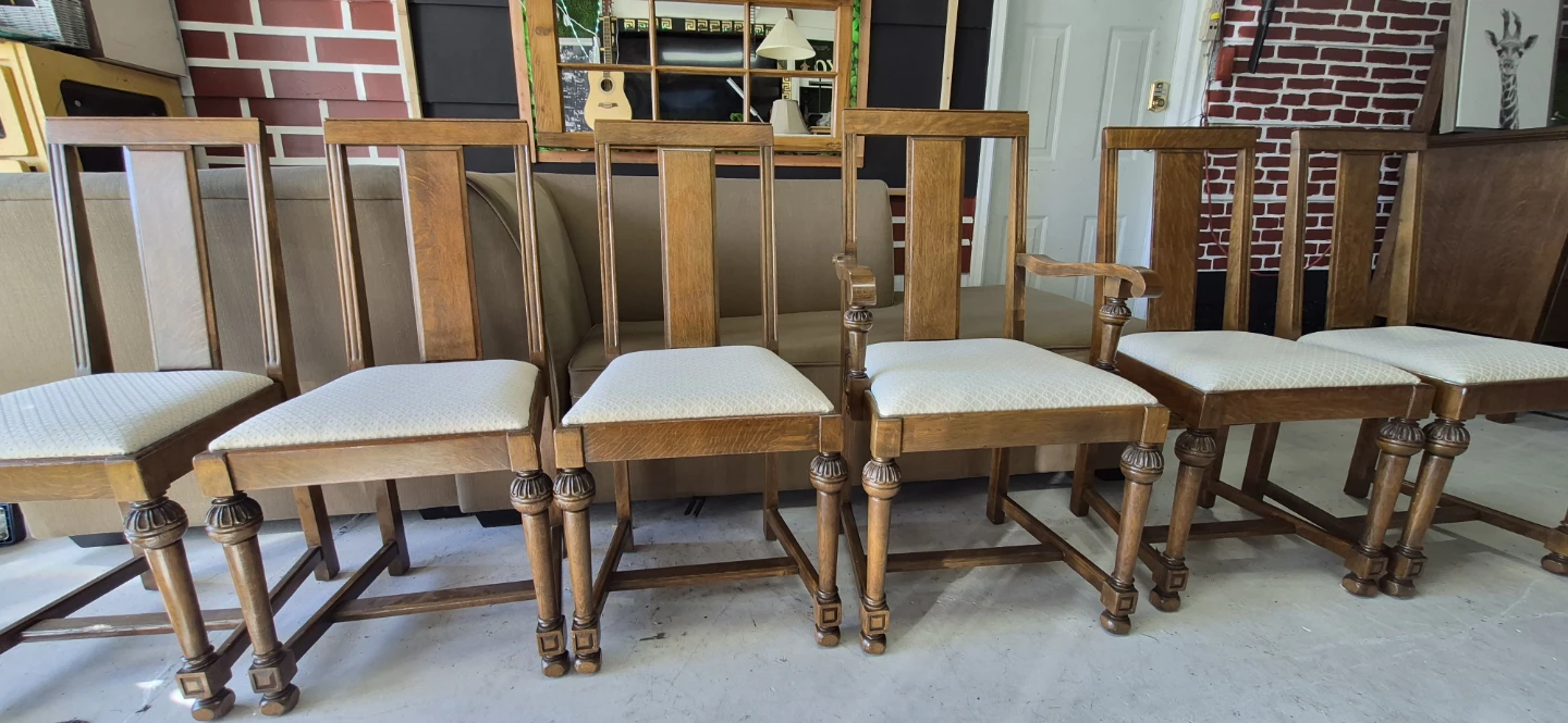 Set of 6 Oak Dining Chairs
