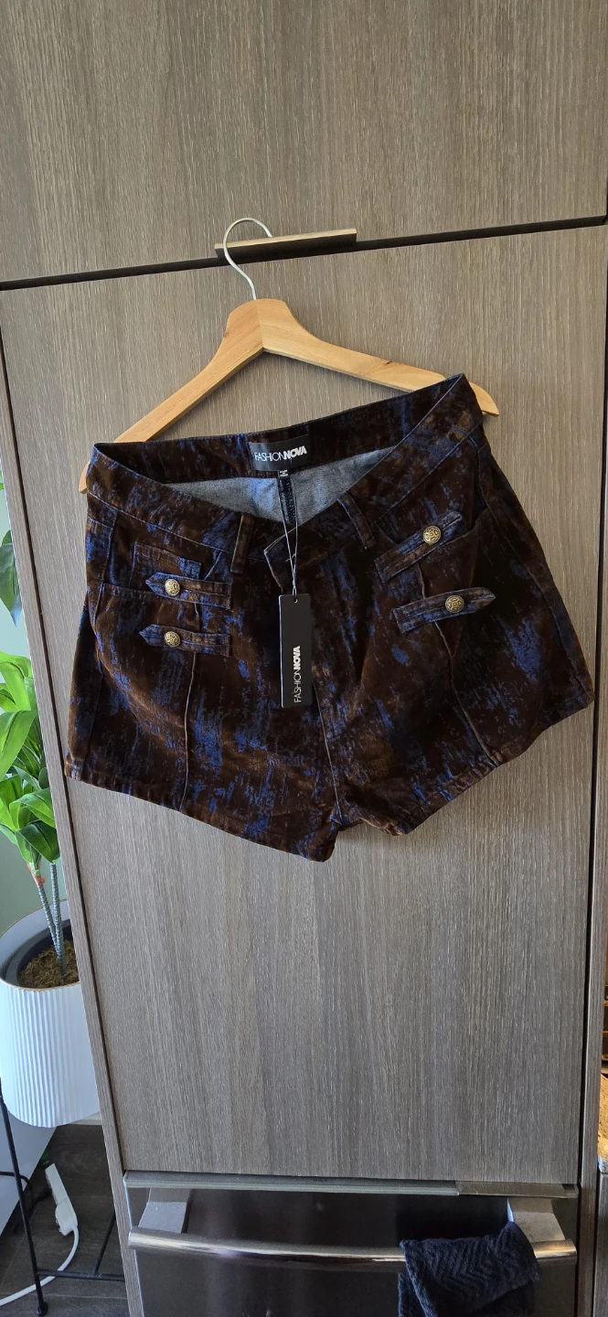 Fashion Nova Velvet Military Shorts - photo 2