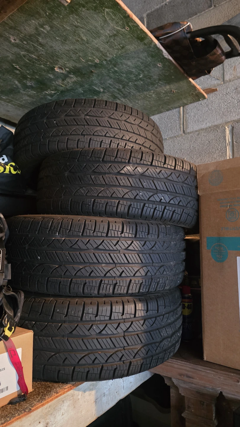 Set of 4 Kelly Edge Touring 235/60R18 Tires - photo 5
