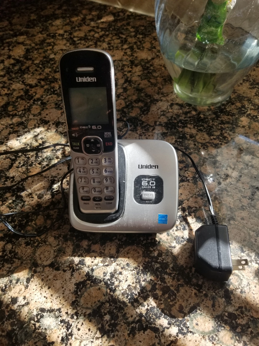 Uniden DECT 6.0 Cordless Phone