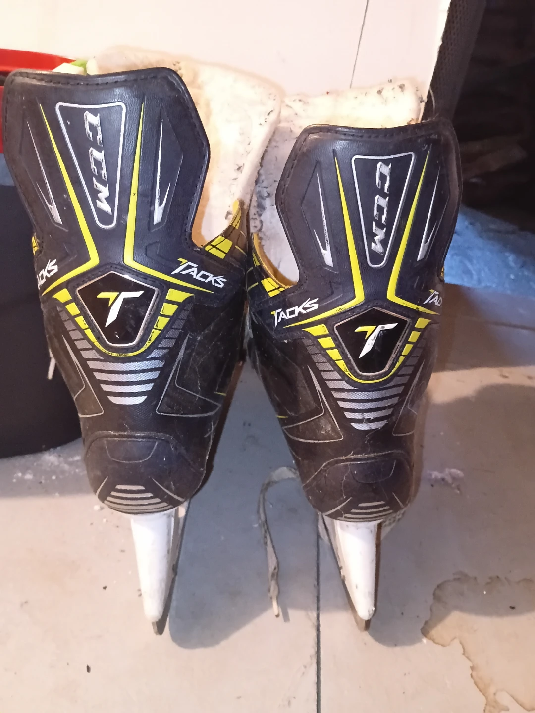 CCM Tacks Ice Skates Size 10.5 - photo 3