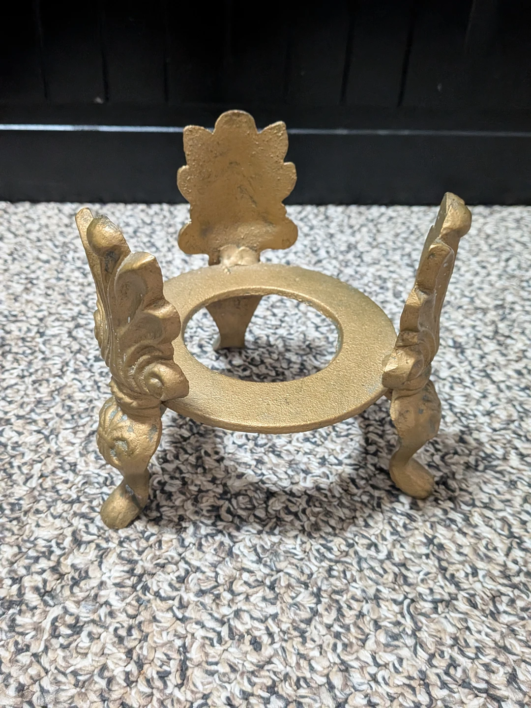 Metal Orb Stand