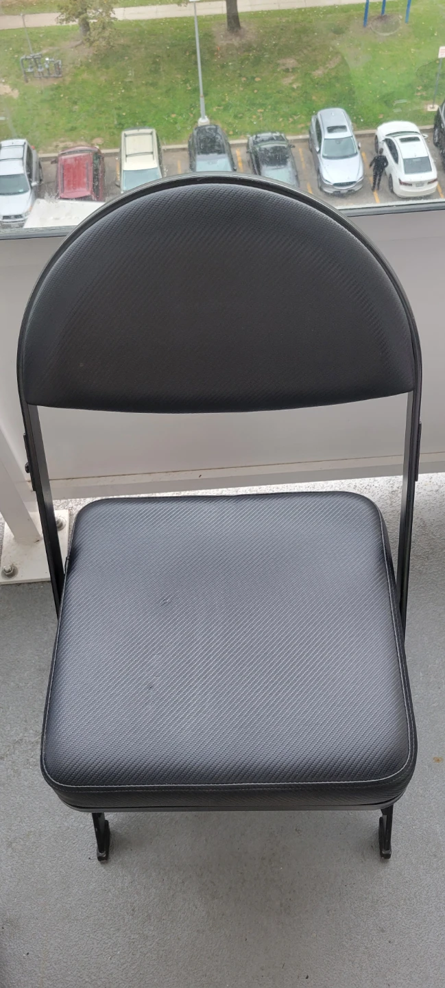 Black folding chair - photo 3