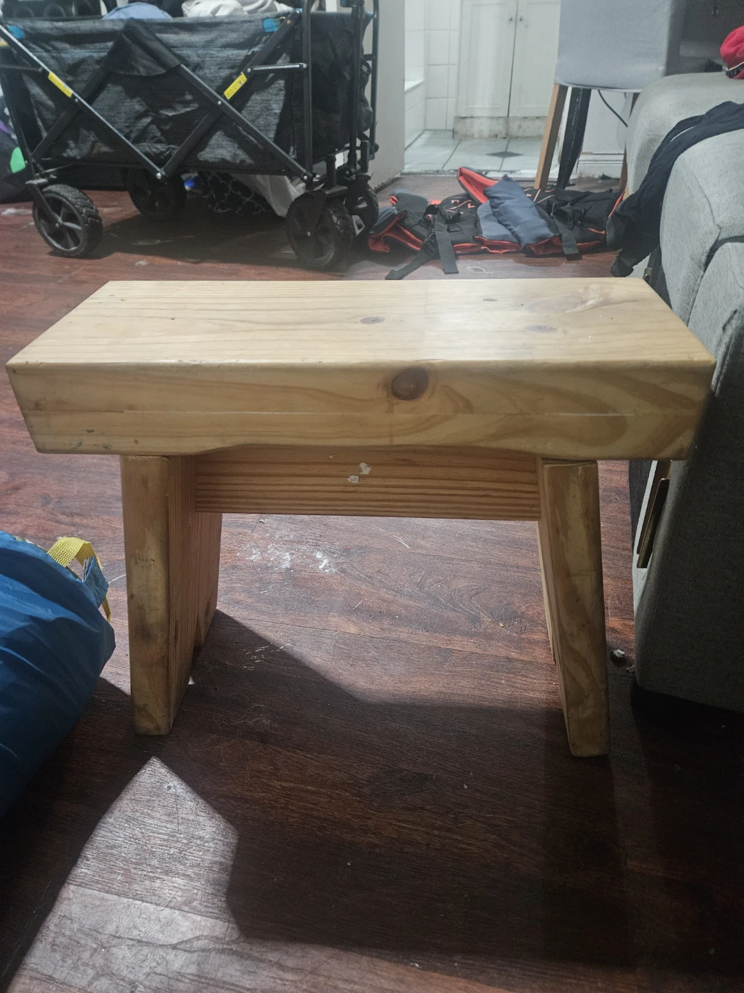Solid wood step stool - photo 2