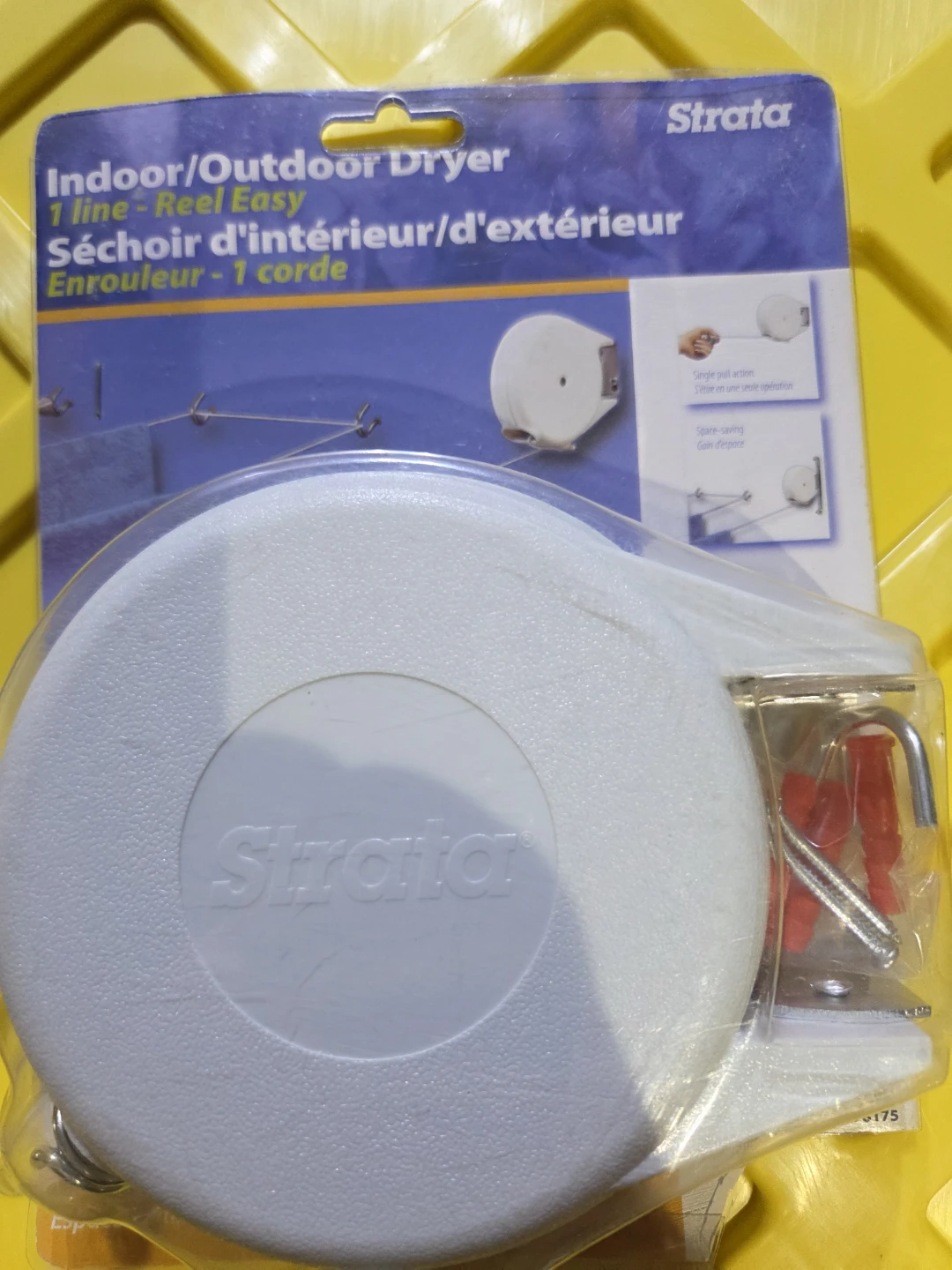 Strata Indoor/Outdoor Retractable Clothesline