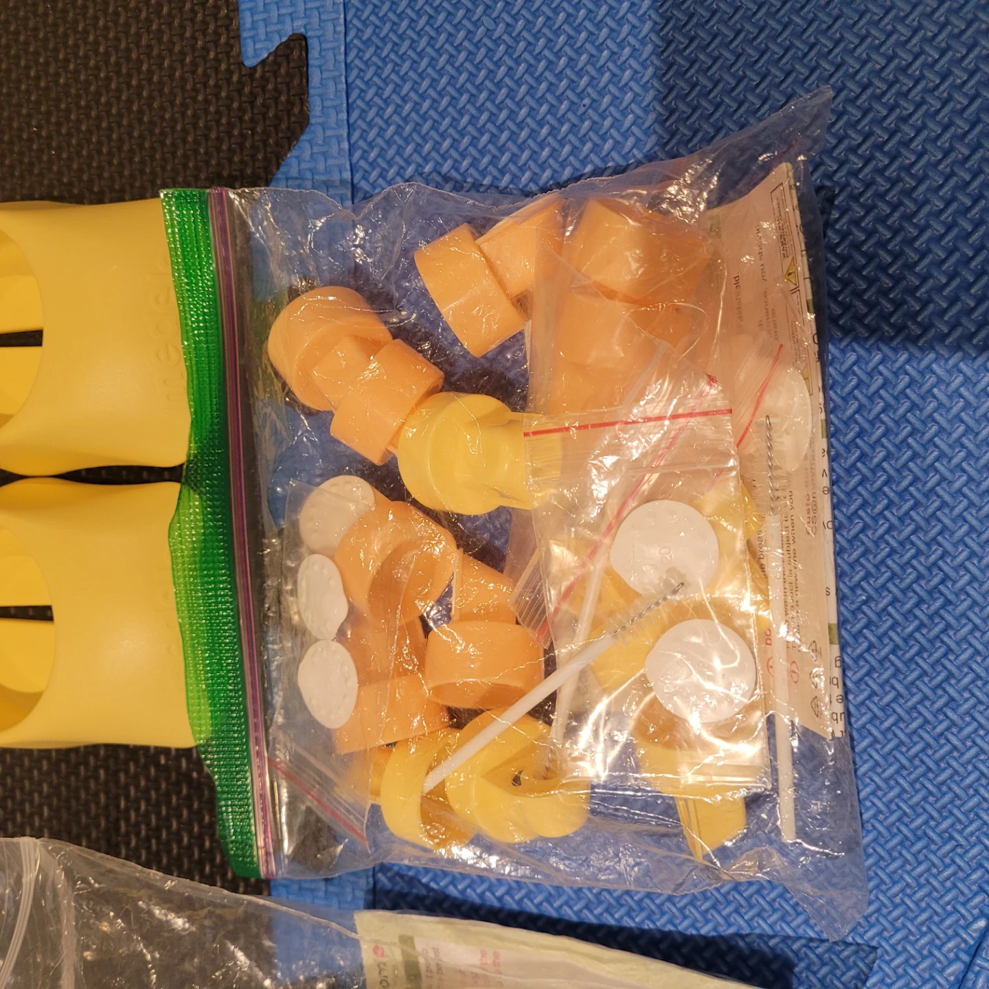 Medela Pump In Style Breast Pump Set - photo 2