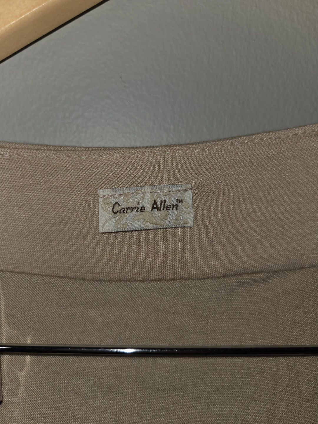 Carrie Allen beaded beige tank top - photo 2