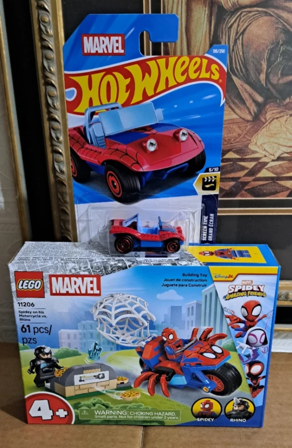 Hot Wheels Spider-Mobile Die-cast Car & Lego Spidey/Rhino