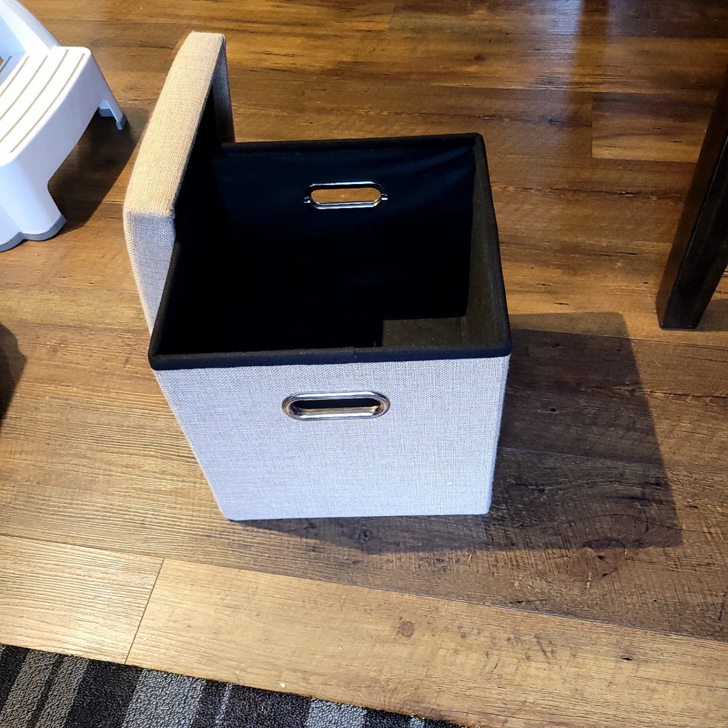 Collapsible beige storage ottoman - photo 2