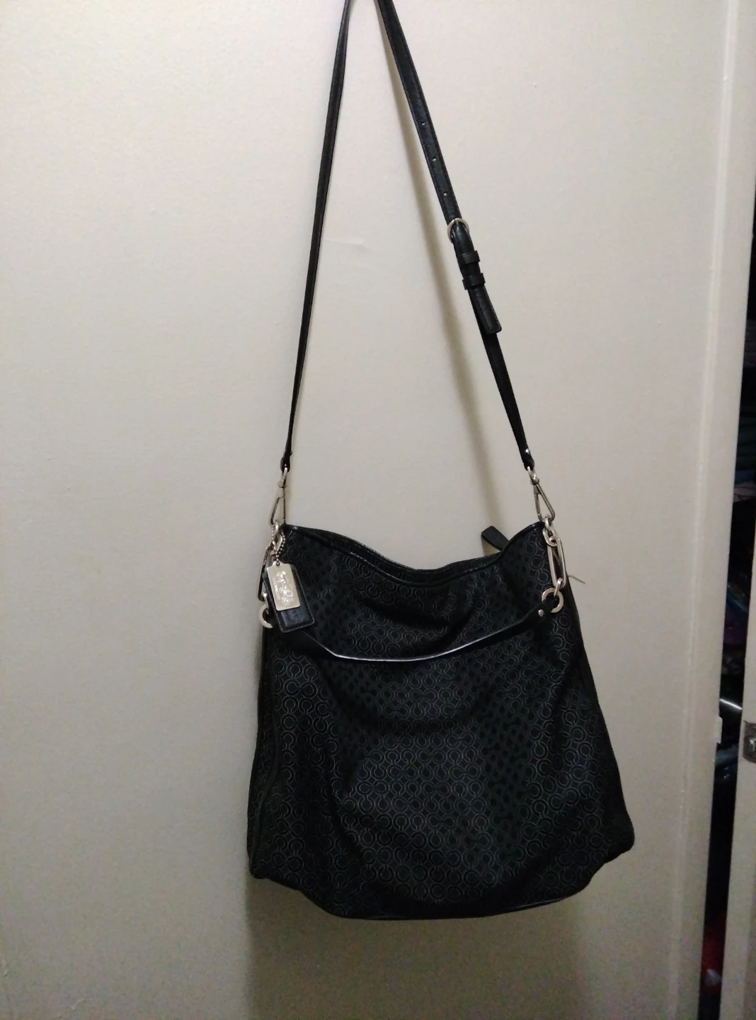 Coach Signature Black Hobo Bag - photo 4
