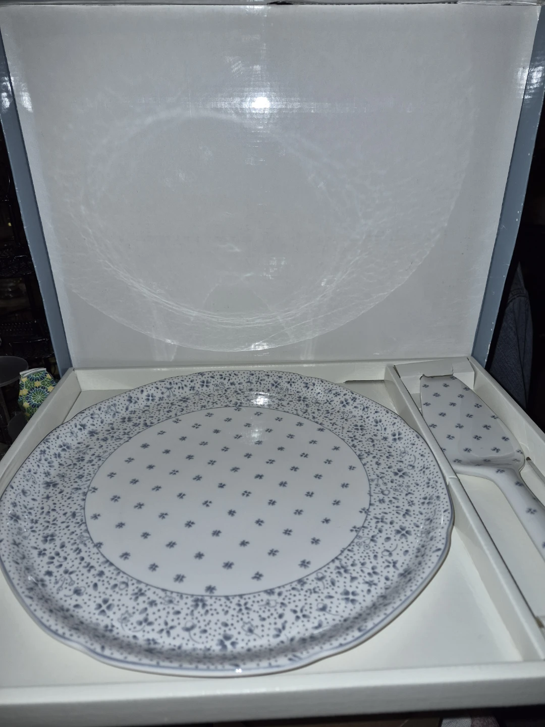 Nikko American Country Dena Serving Plate with Server