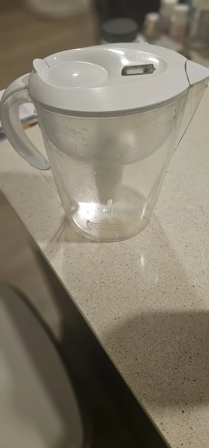 Kirkland Signature Water Filtration Pitcher - photo 2