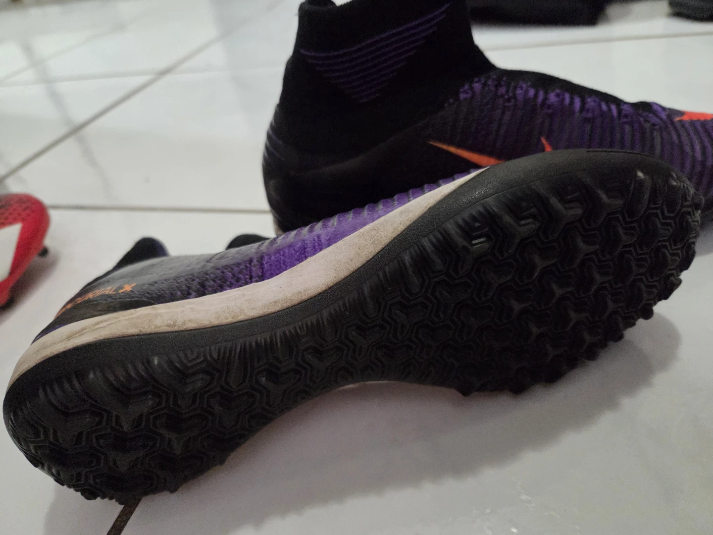 Nike Mercurial Superfly soccer turf shoes - size 7. . - photo 3