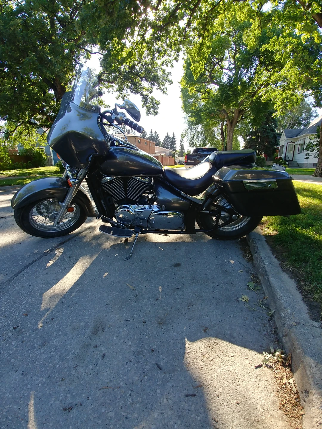 2006 Suzuki Boulevard Motorcycle - photo 2