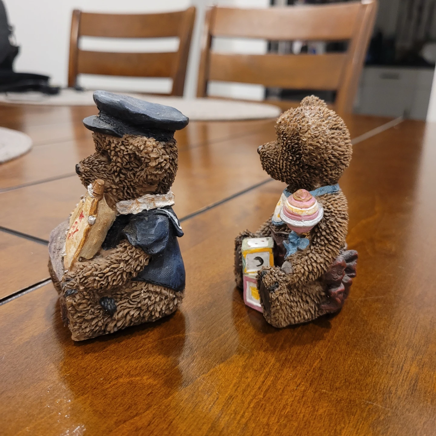 Two decorative teddy bear figurines - photo 2
