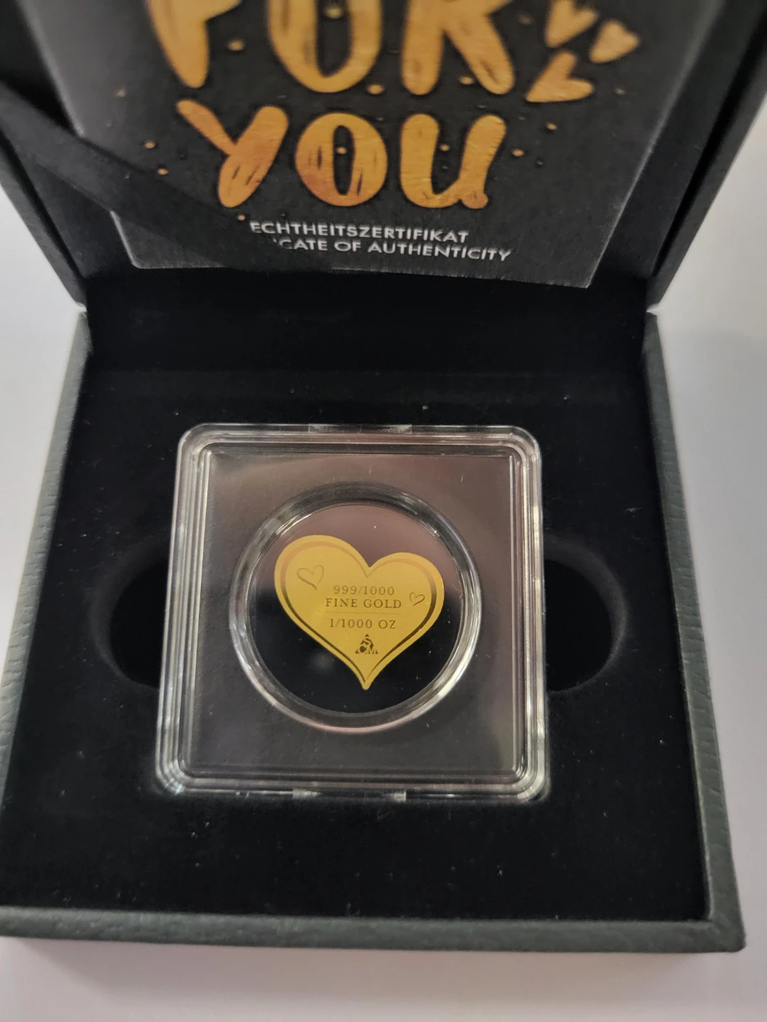 1/1000 oz Fine Gold Endless Love in Box - photo 2