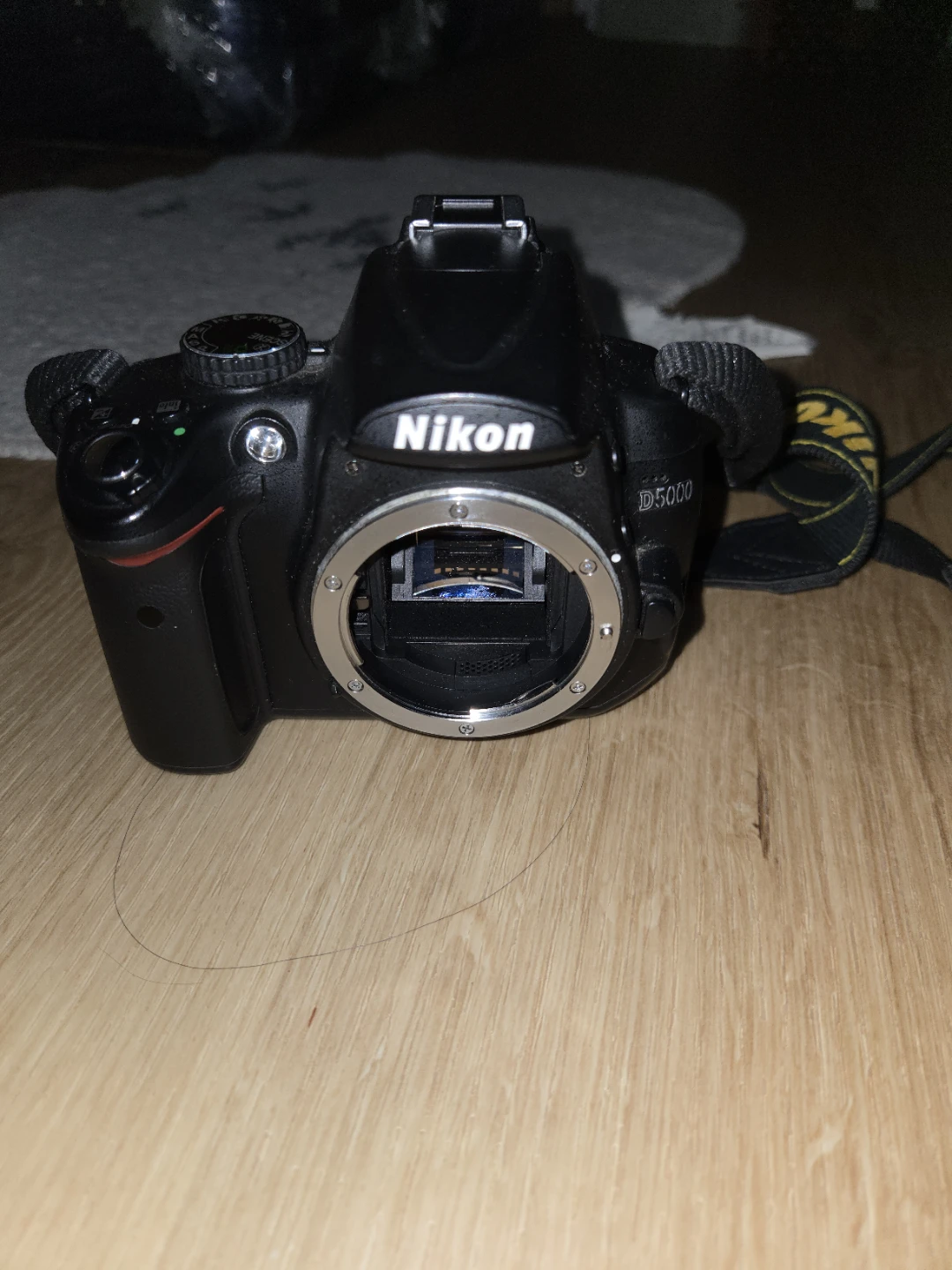 Nikon D5000 Camera Body - photo 2