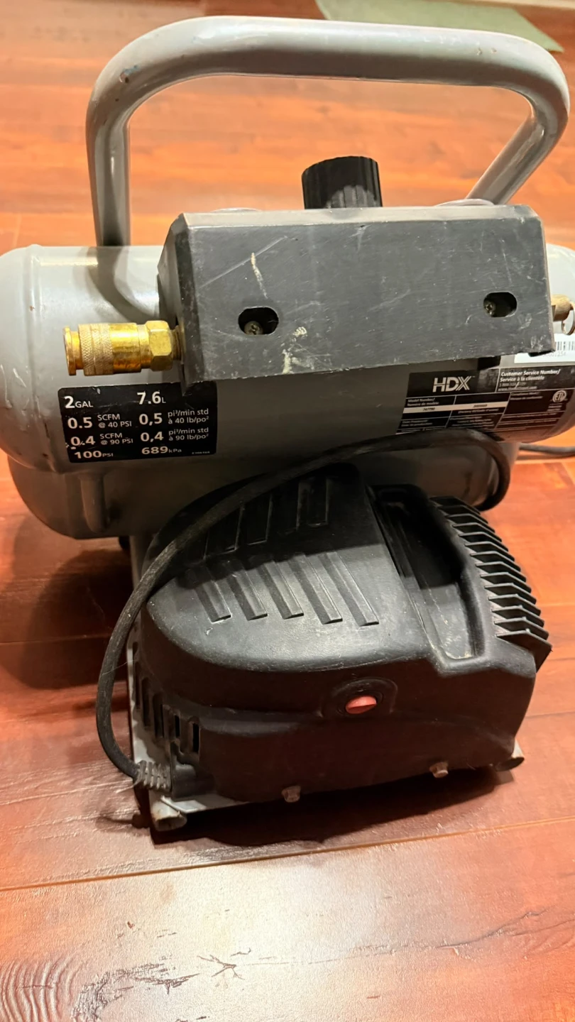 HDX 2-Gallon Air Compressor