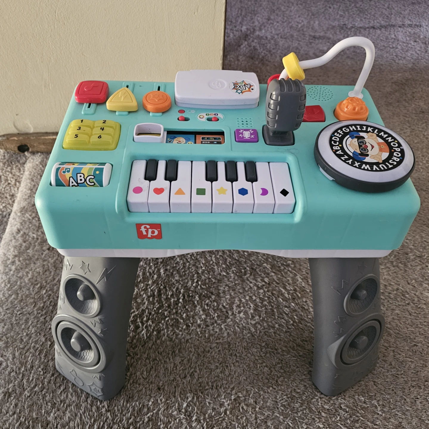 Fisher-Price Laugh & Learn Musical Learning Table
