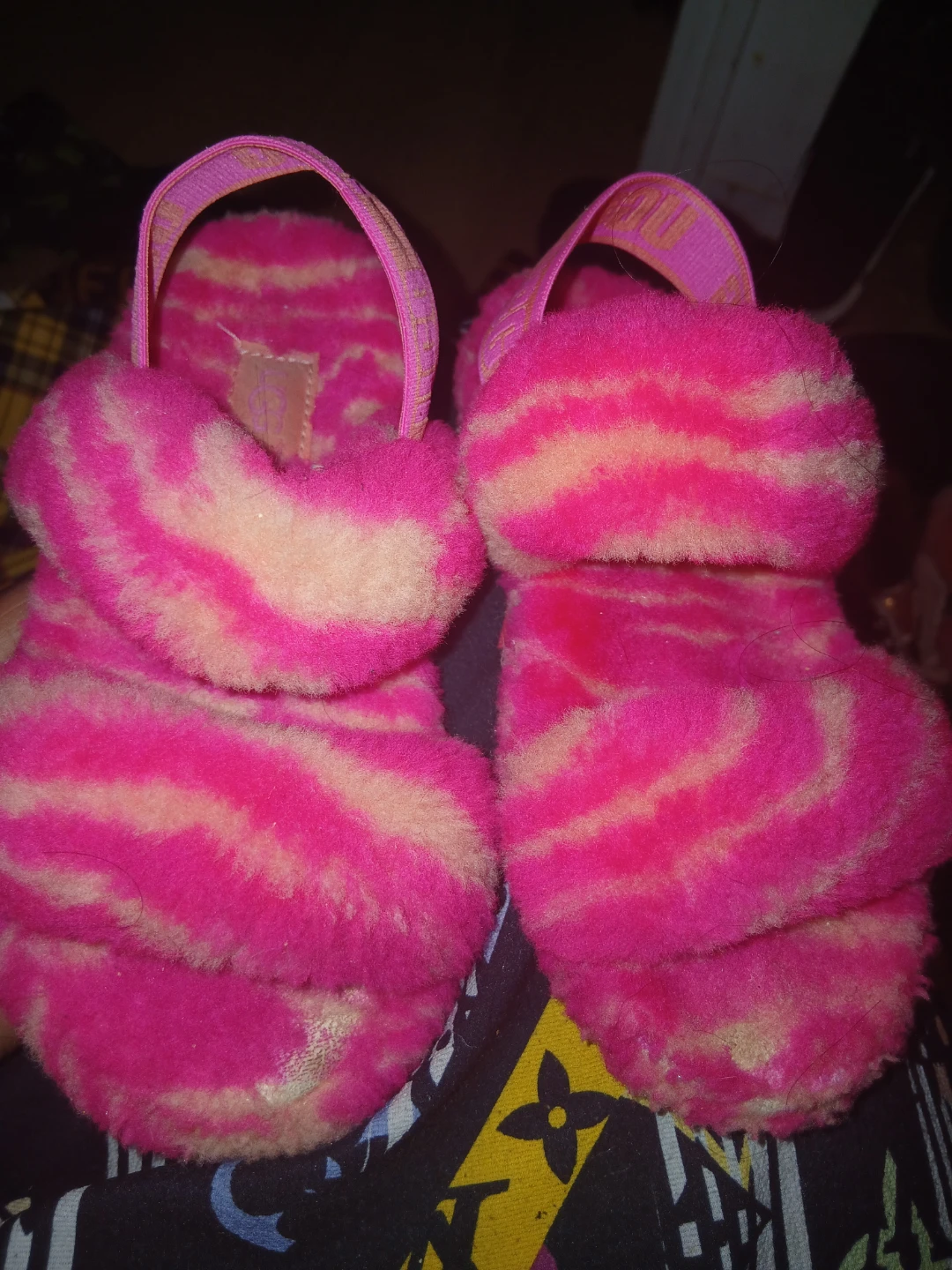 UGG Pink and Orange Fuzzy Sandals - photo 2