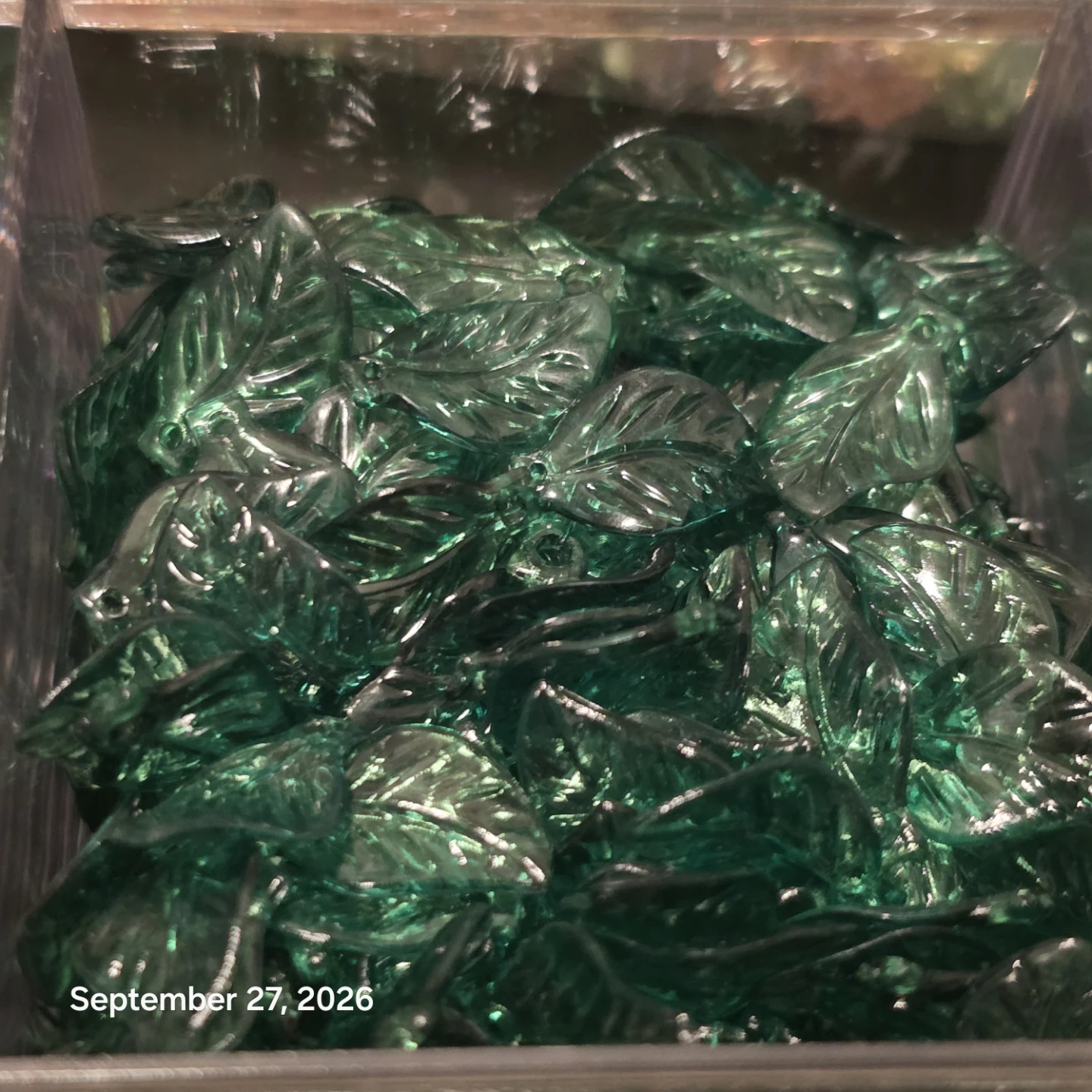 Assorted Acrylic Leaf Craft Beads - photo 3