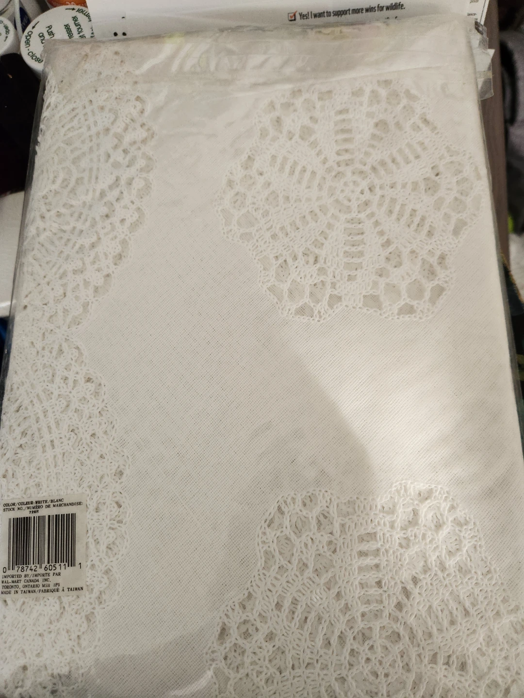 New White Vinyl Lace Tablecloth - photo 3