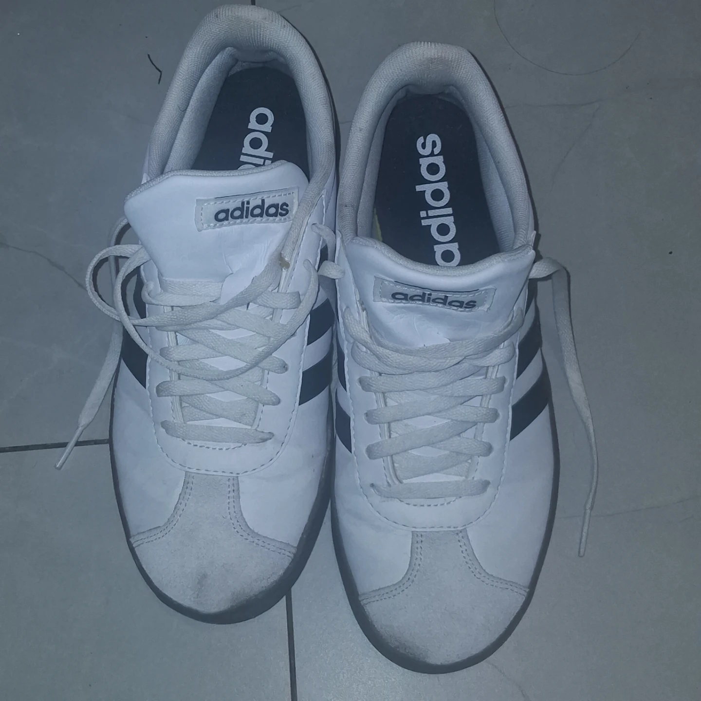 Adidas white sneakers size US 7.5 - photo 3
