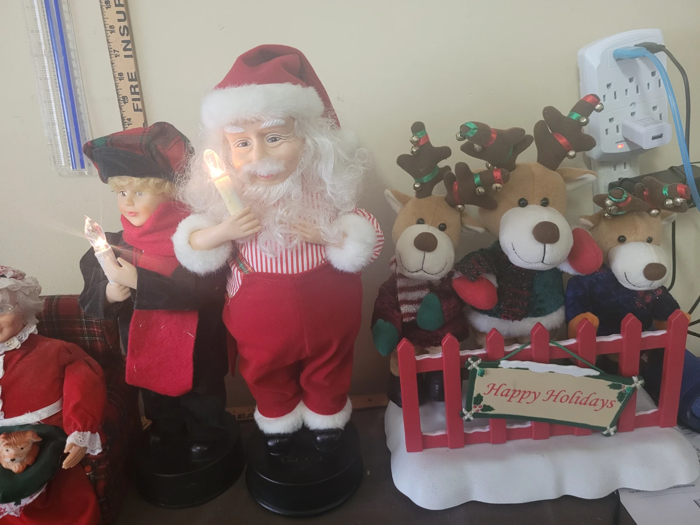 Set of 6 Animated Christmas Holiday Figurines - photo 3