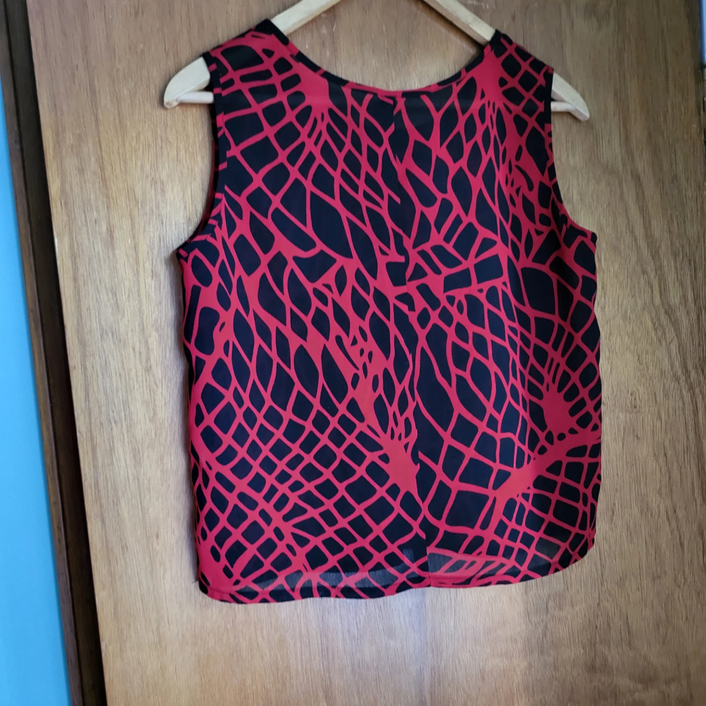 Red and Black Patterned Sleeveless Top - photo 4