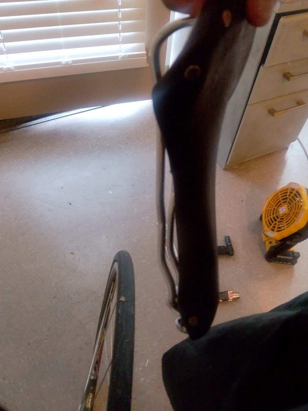Brooks leather bicycle saddle - photo 4