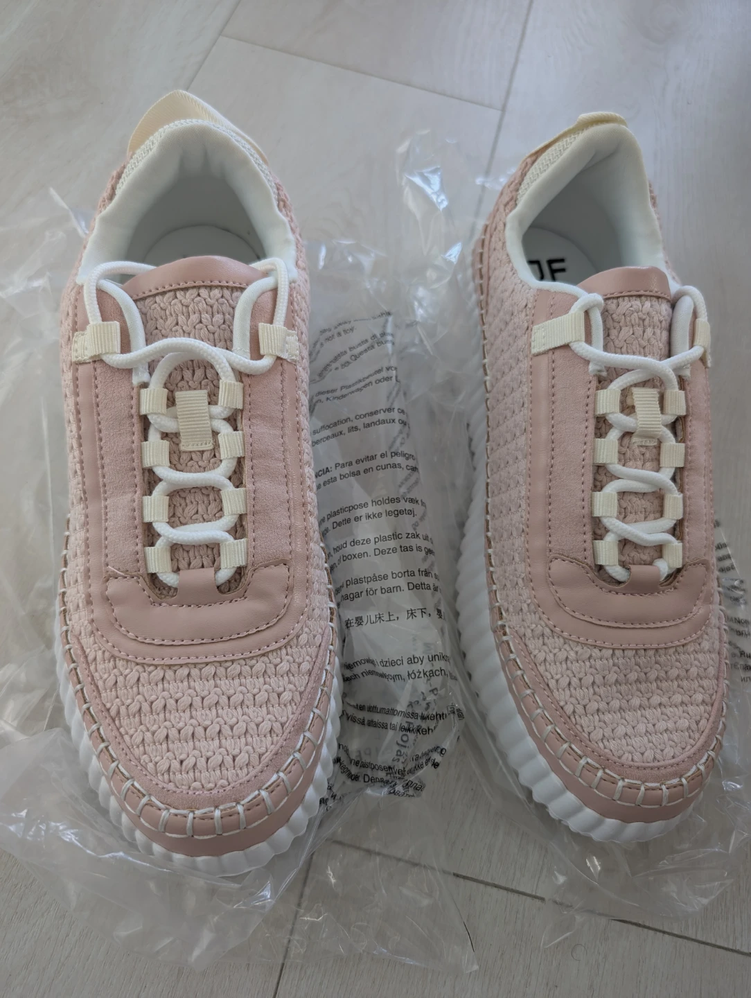 Move out sale: Just Fab Pink Platform Sneakers