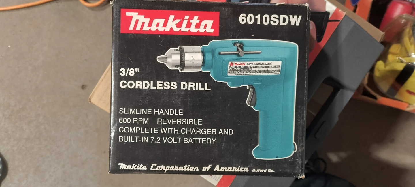 Makita 3/8" Cordless Drill 6010SDW