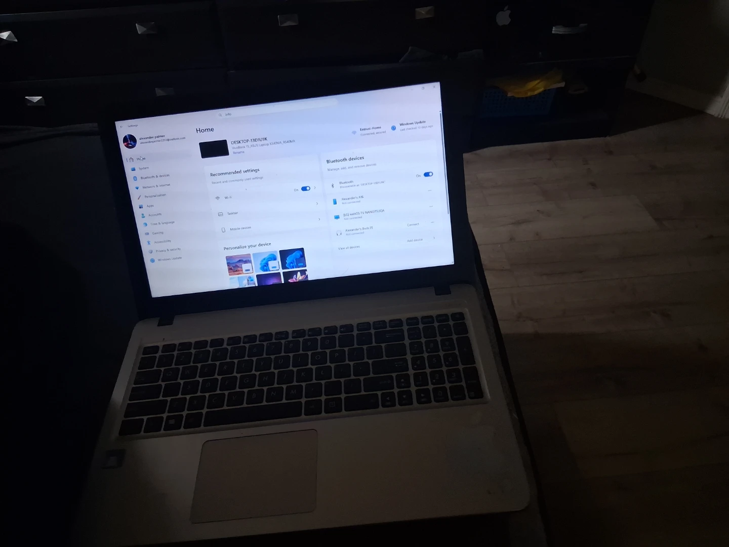 ASUS Laptop - photo 3
