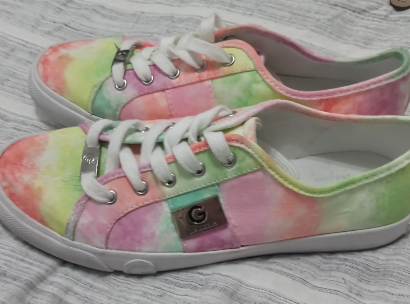 GBG Los Angeles Tie-Dye Sneakers Size 9 - photo 2