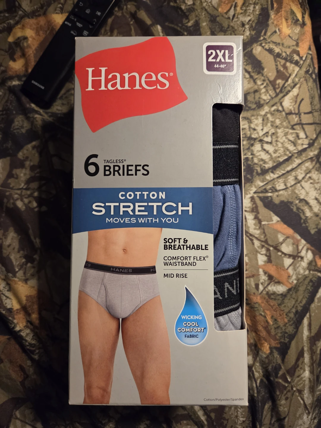 Hanes 6-Ct. Cotton Stretch Tagless Briefs in a Men's 2XL