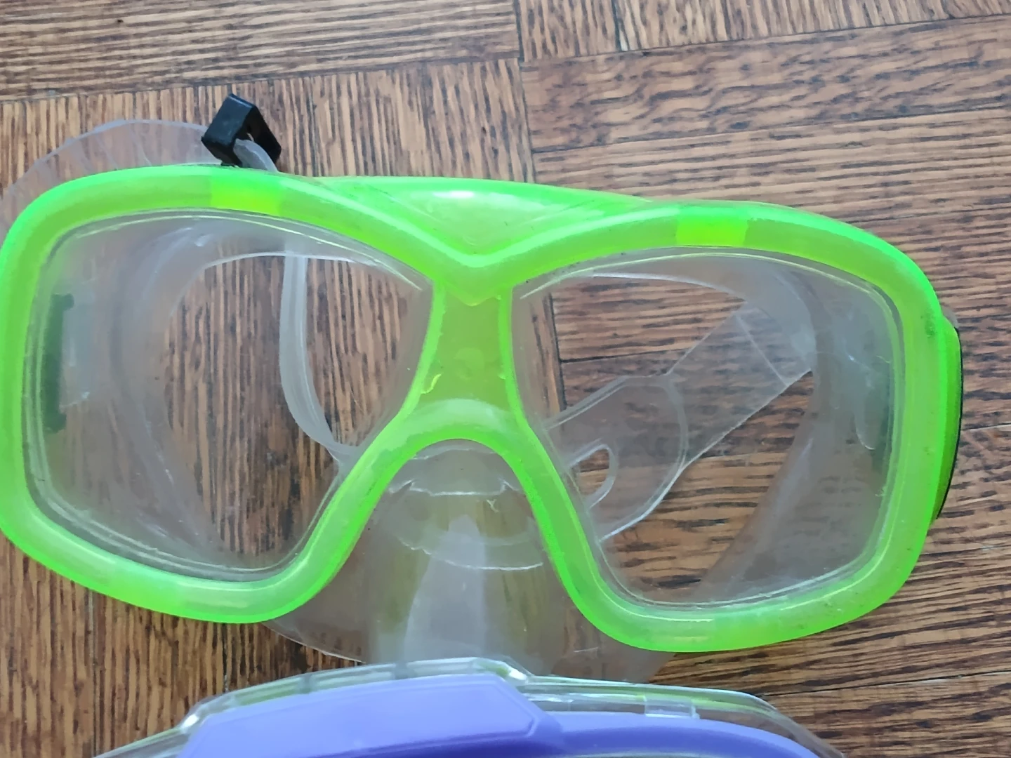Two Swimming Snorkel Masks - photo 3