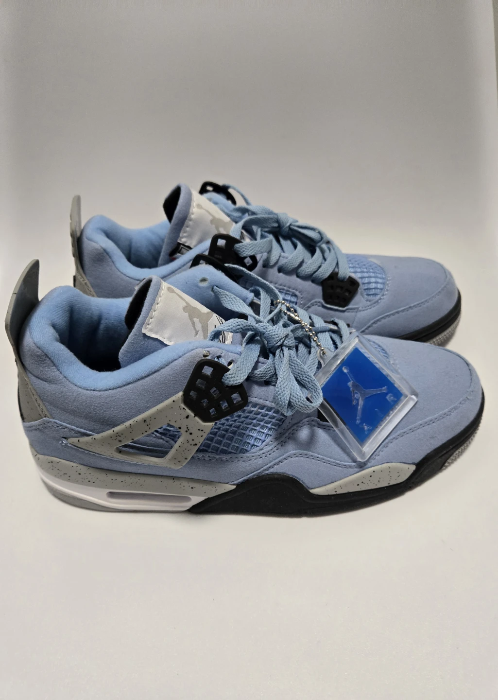 Jordan 4 Retro University Blue